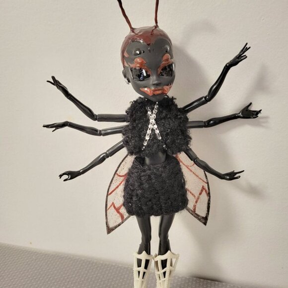 OOAK Ant Queen Monster Doll - Picture 2 of 2